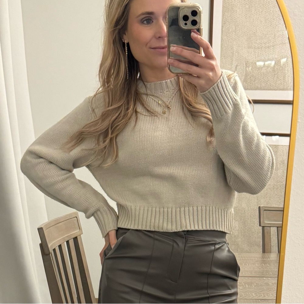 Women's Light Grey Crop Sweater - Picture 9 of 16